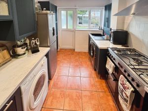 Kitchen- click for photo gallery